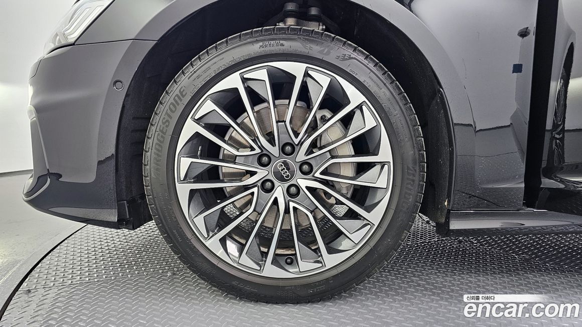 Audi A6 45 TFSI Quattro Premium, 2025