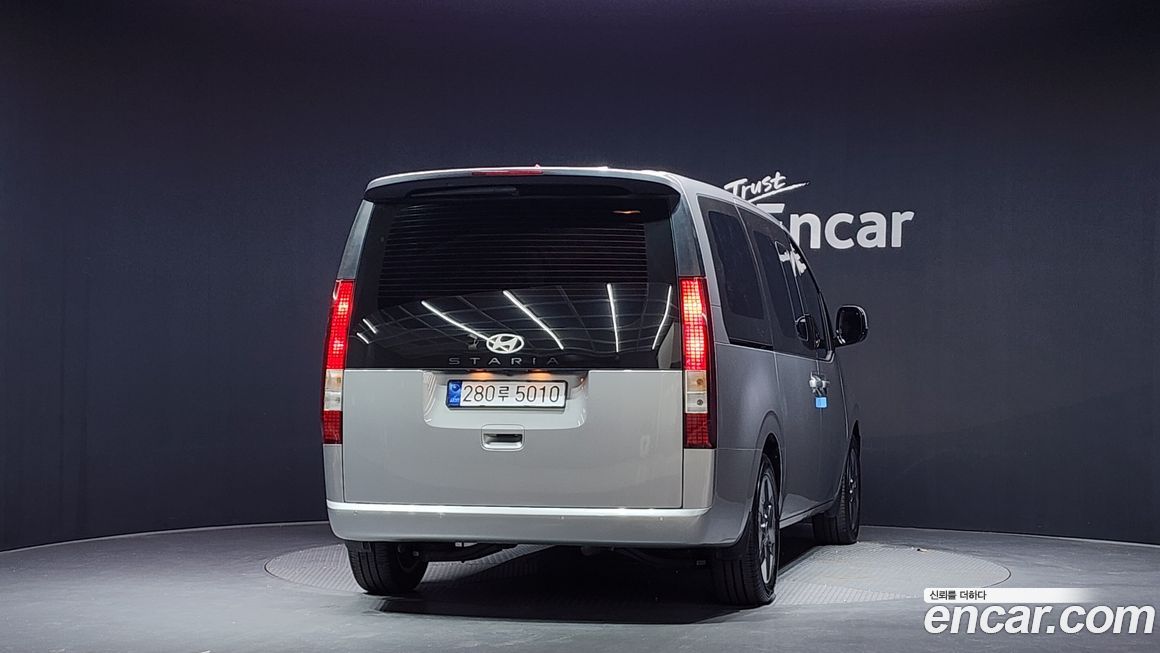 Hyundai Staria Tourer 9-Seater, 2025