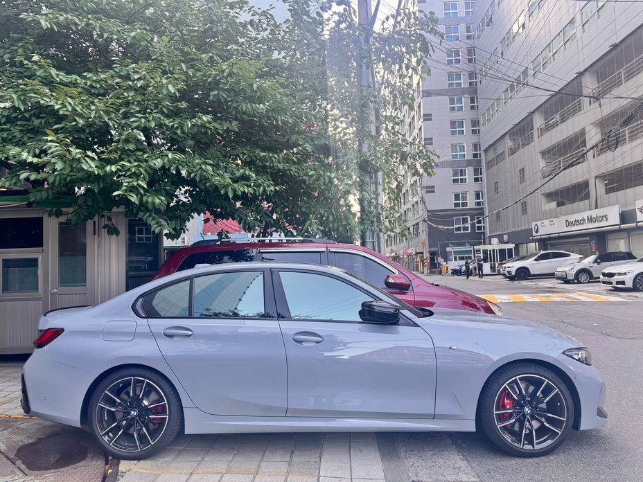 BMW 3-Series M340i Pro, 2024
