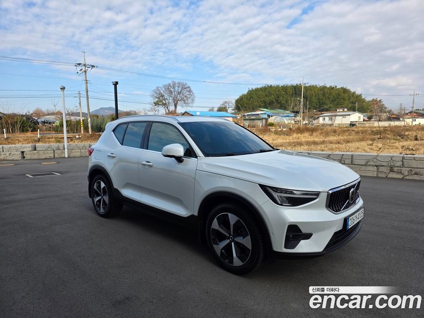 Volvo XC40 B4 Ultimate Bright, 2023
