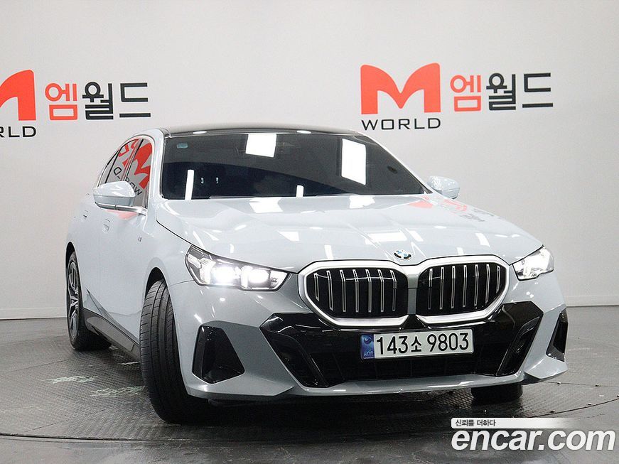 BMW 5-Series 520i M Sport, 2024