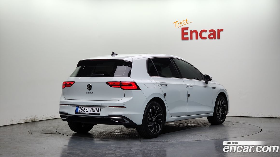 Volkswagen Golf 2.0 TDI Prestige, 2024