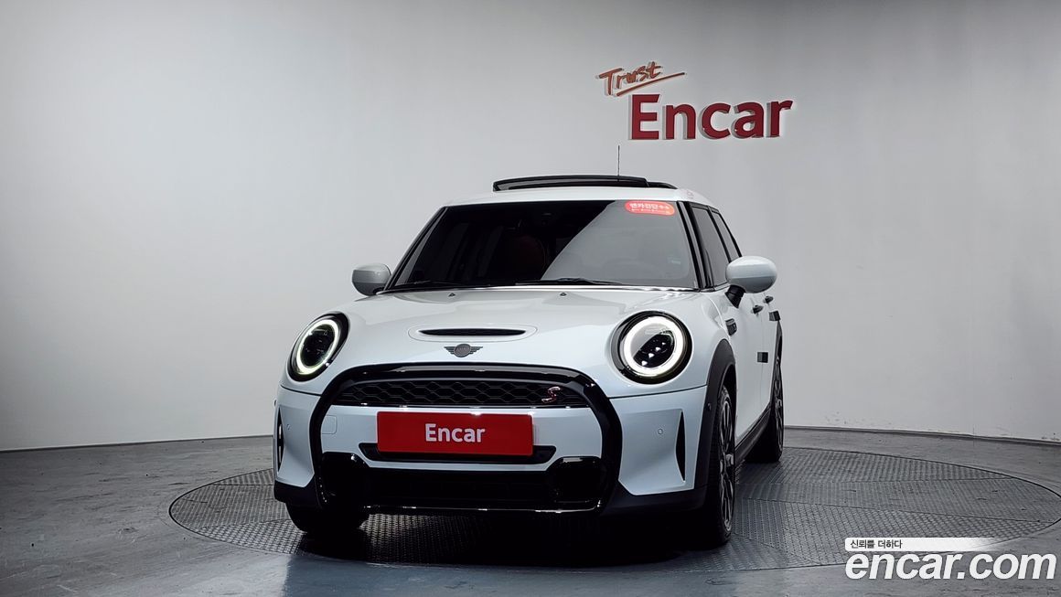Mini Cooper Classic, 2023