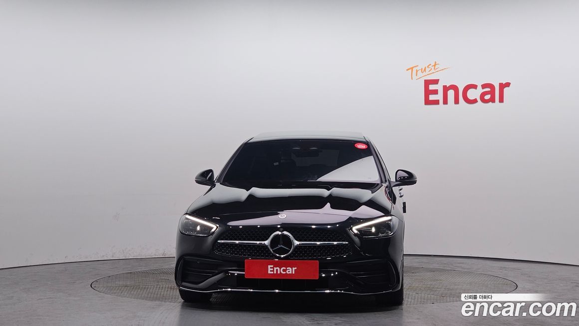 Mercedes-Benz C-Class C300 4MATIC AMG Line, 2024