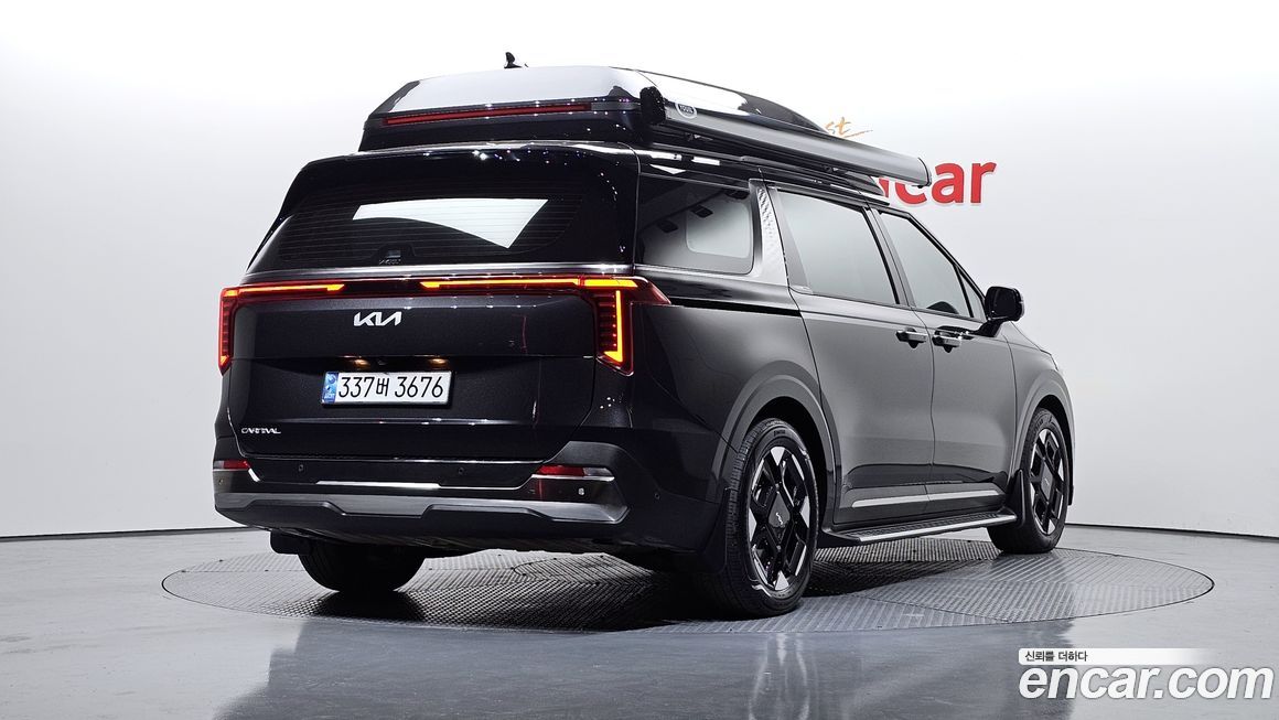 Kia Carnival 7-Seater Outdoor, 2025