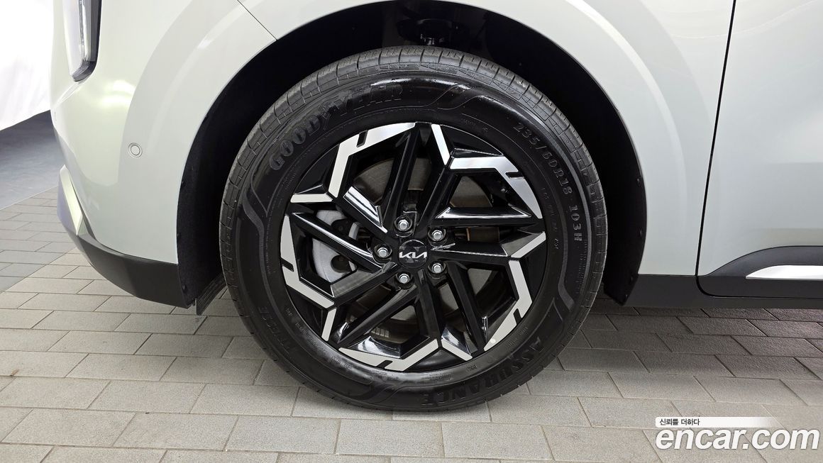 Kia Carnival 9-Seater Noblesse, 2025