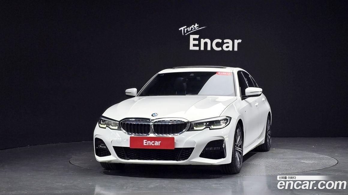 BMW 3-Series 320i M Sport, 2022