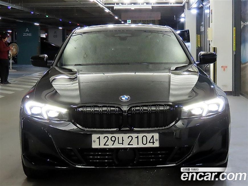 BMW 3-Series 320i, 2023