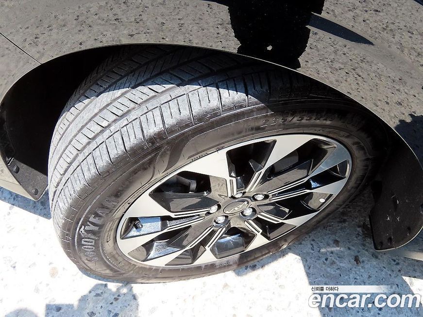 Kia Carnival 9-Seater Signature, 2023