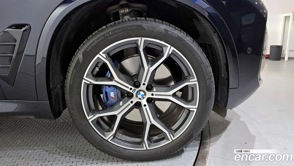 BMW X5 xDrive 40i M Sport, 2025