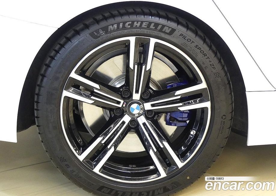 BMW 3-Series 320i Touring M Sports, 2024