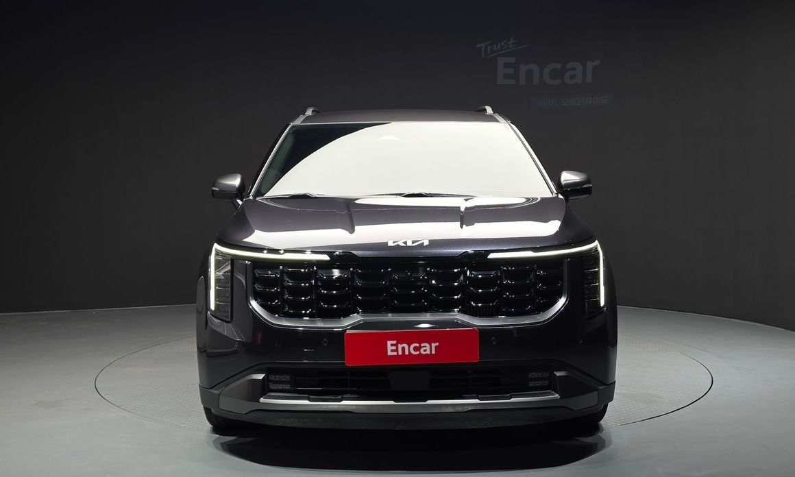 Kia Carnival 9-Seater Gravity, 2024