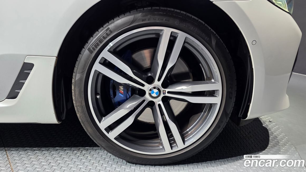 BMW Gran Turismo 640i xDrive M Sport, 2022