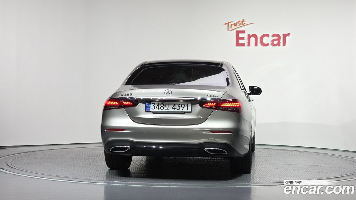 Mercedes-Benz E-Class E350 4MATIC AMG Line, 2023