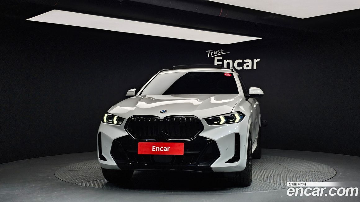 BMW X6 xDrive40i M Sport, 2025