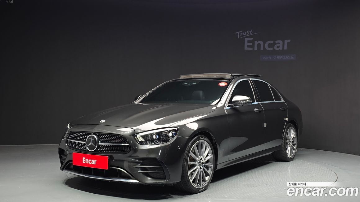 Mercedes-Benz E-Class E350 4MATIC AMG Line, 2022