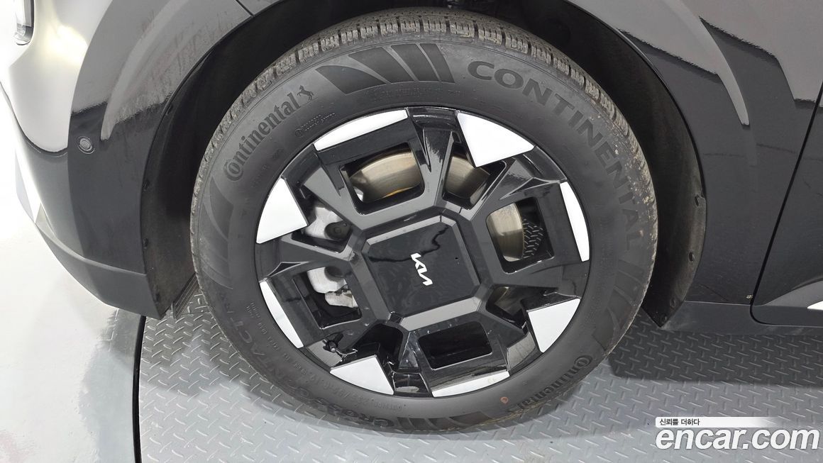 Kia Carnival Gasoline 7-Seater Signature, 2025