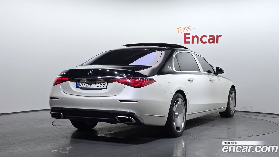 Mercedes-Benz S-Class Maybach S580 4MATIC, 2021
