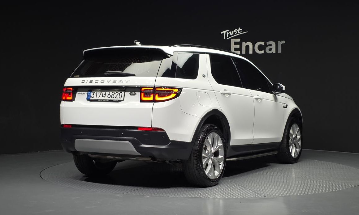 Land Rover Discovery Sport P250 SE, 2022