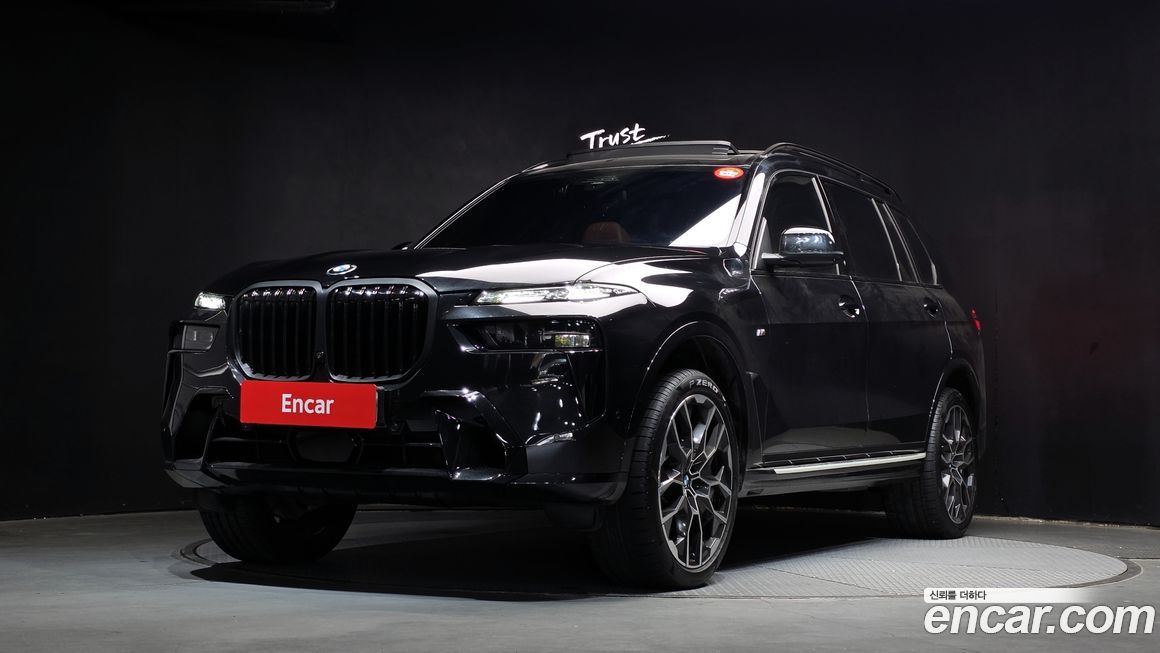 BMW X7 xDrive 40i M Sport 7STR, 2025