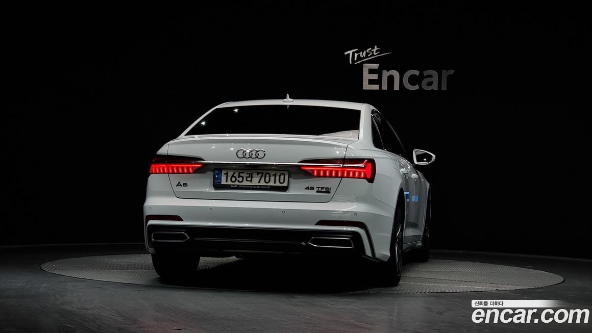 Audi A6 45 TFSI Quattro Premium, 2022