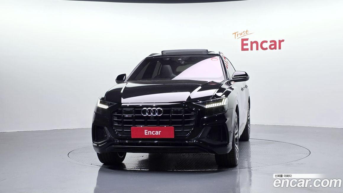 Audi Q8 55 TFSI Quattro Premium, 2023