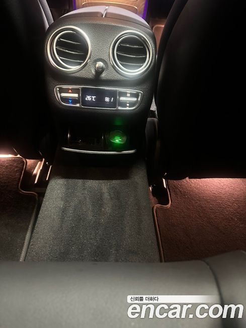 Mercedes-Benz E-Class E350 4MATIC AMG Line, 2022