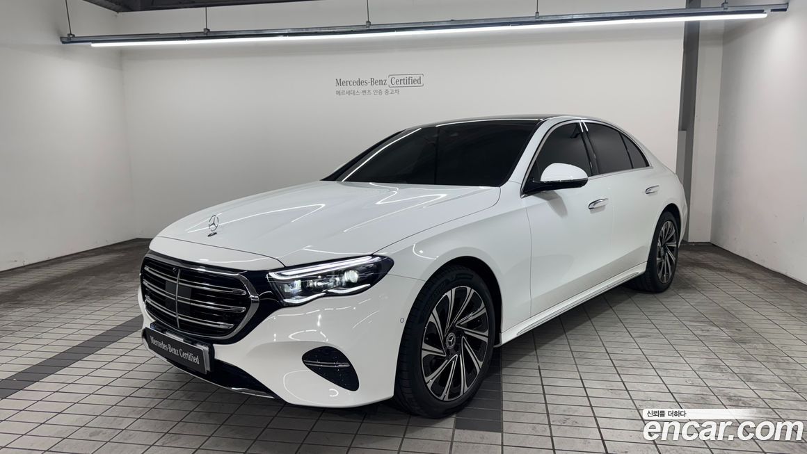 Mercedes-Benz E-Class E300 4MATIC Exclusive, 2025