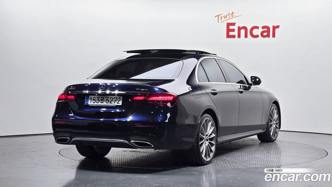 Mercedes-Benz E-Class E350 4MATIC AMG Line, 2022