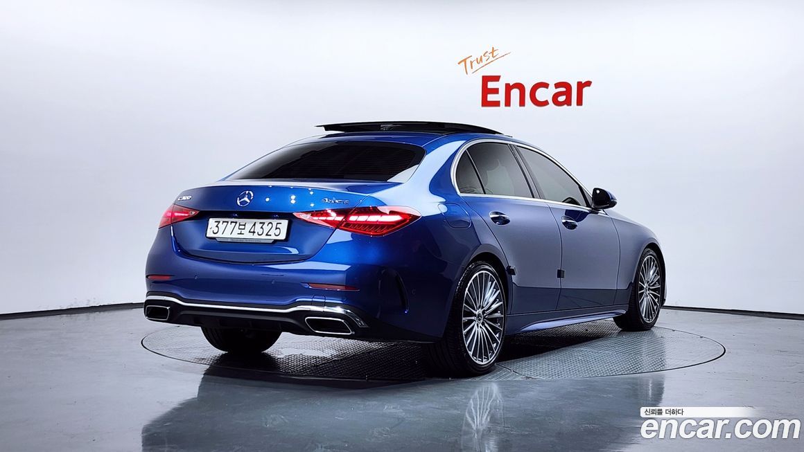 Mercedes-Benz C-Class C300 4MATIC AMG Line, 2023