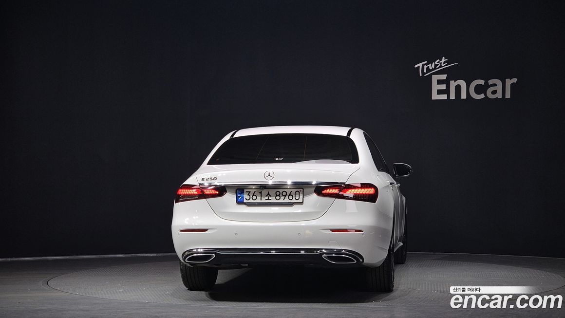 Mercedes-Benz E-Class E250 Avantgarde, 2022