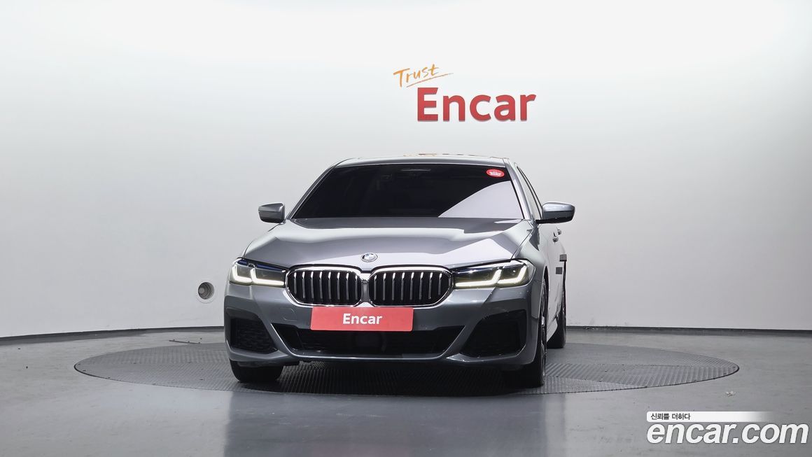 BMW 5-Series 530i M Sport Package, 2023