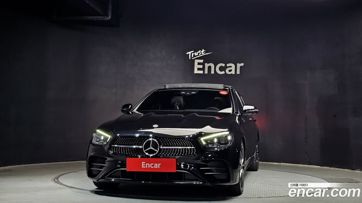 Mercedes-Benz E-Class E350 4MATIC AMG Line, 2023