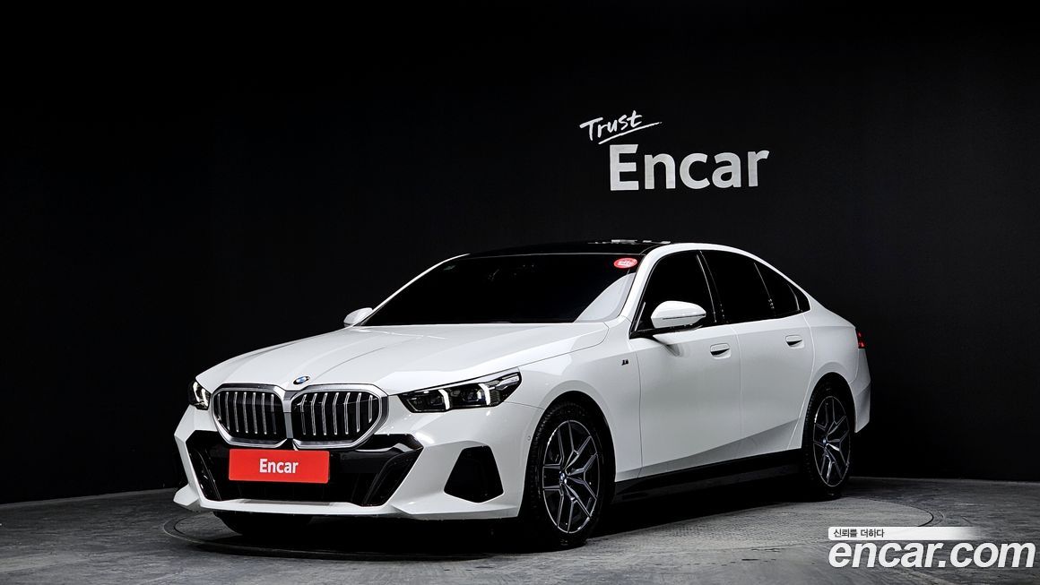 BMW 5-Series 520i M Sport, 2025