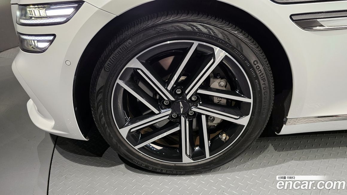 Genesis G80 Gasoline 2.5 Turbo AWD, 2025