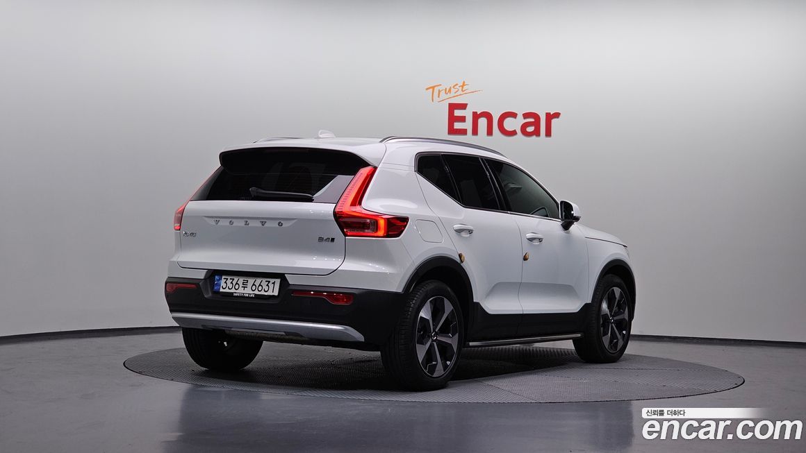 Volvo XC40 B4 Ultimate Bright, 2023
