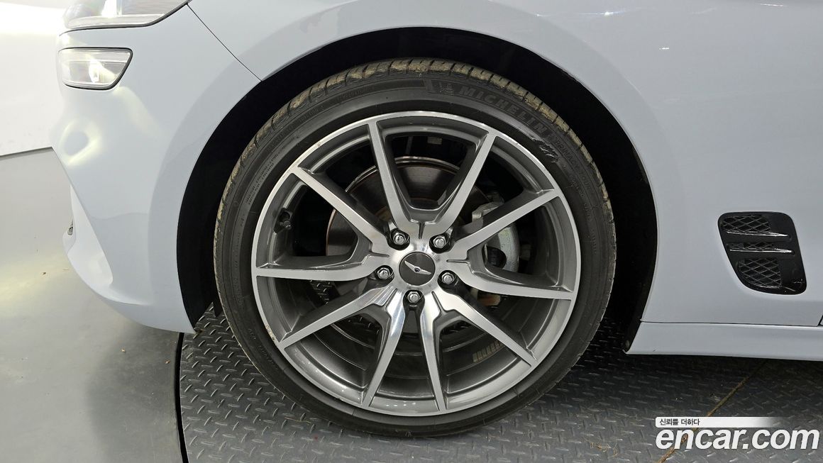 Genesis G70 Gasoline 2.0T 2WD, 2021