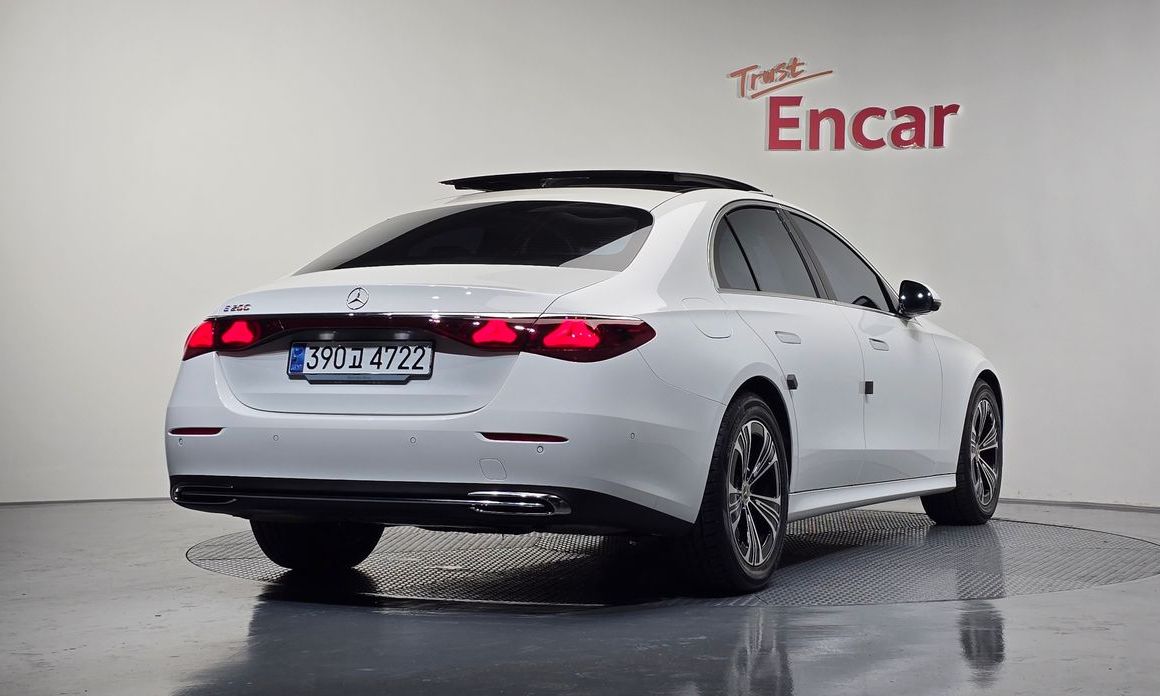 Mercedes-Benz E-Class E200 Avantgarde, 2024