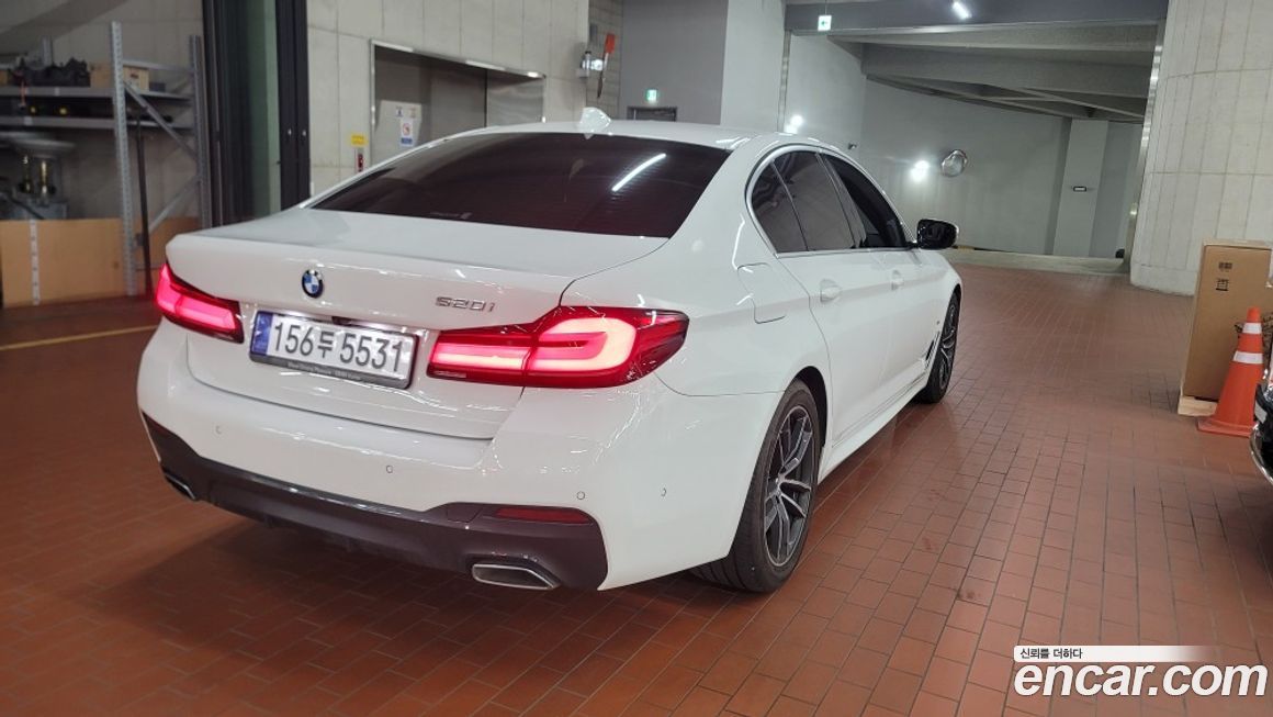 BMW 5-Series 520i M Sport, 2023