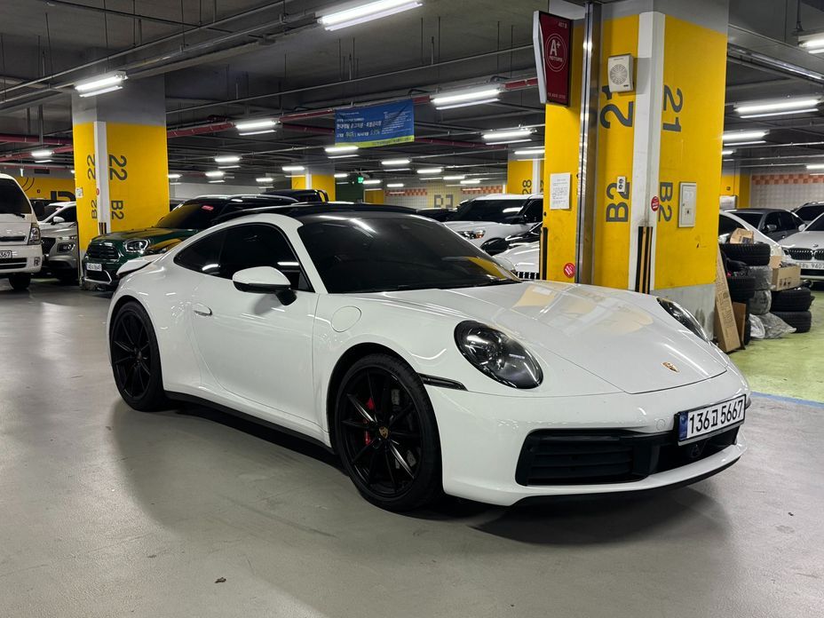 Porsche 911 Carrera S, 2024