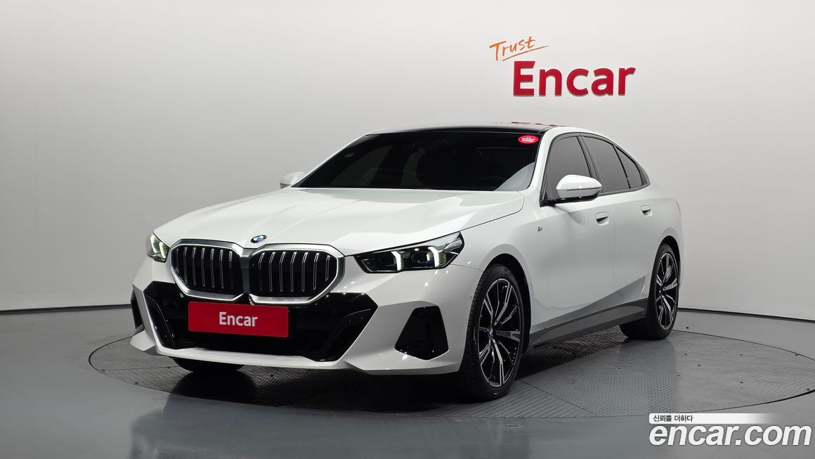 BMW 5-Series 530i xDrive M Sport, 2025