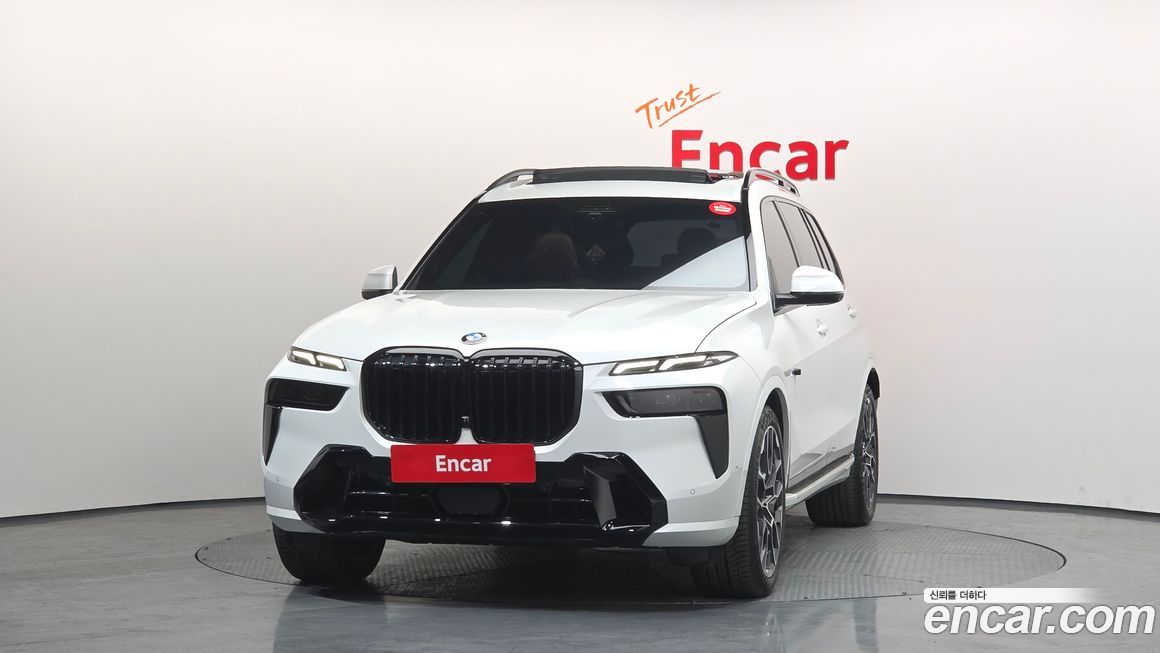 BMW X7 xDrive 40i M Sport 7STR, 2025