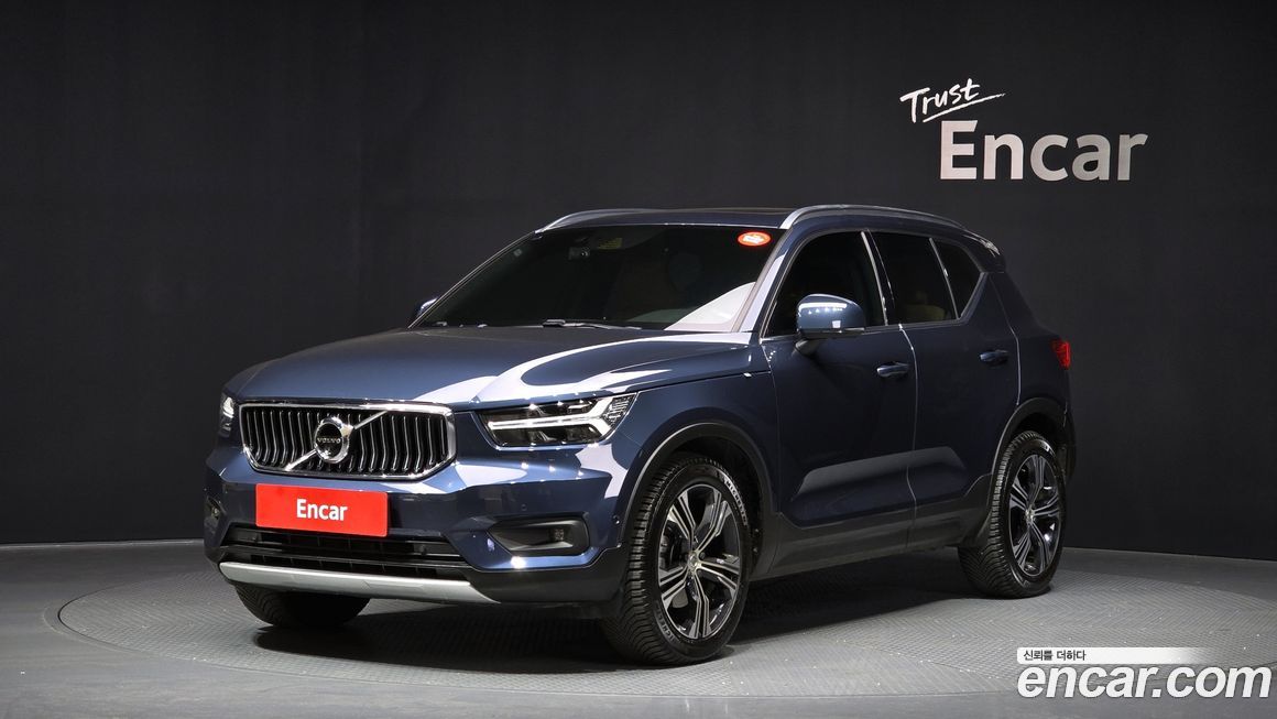 Volvo XC40 B4 Inscription, 2022