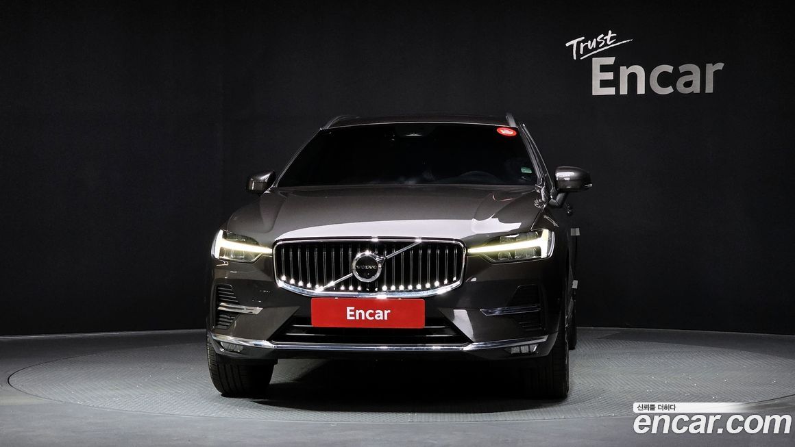 Volvo XC60 B6 Inscirtion, 2022