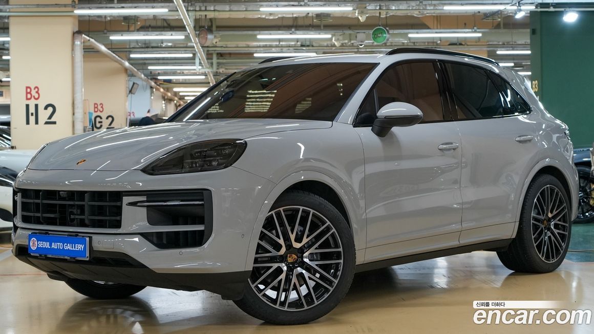 Porsche Cayenne 3.0, 2024