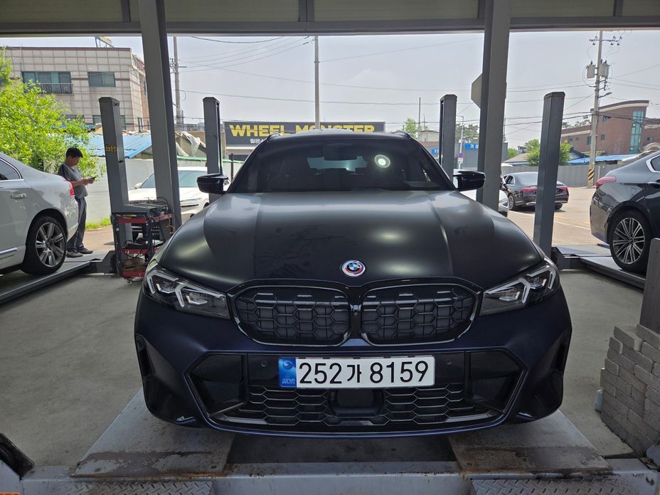 BMW 3-Series M340i xDrive Touring, 2023