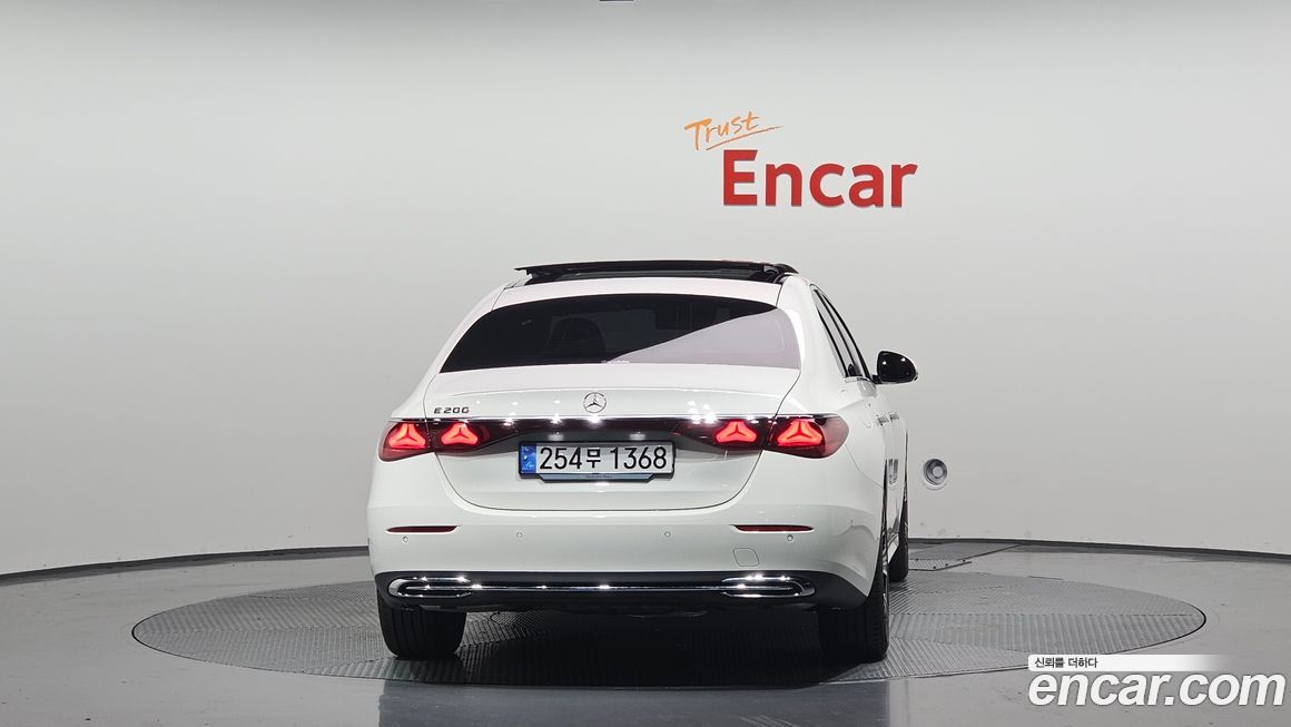 Mercedes-Benz E-Class E200 Avantgarde, 2025