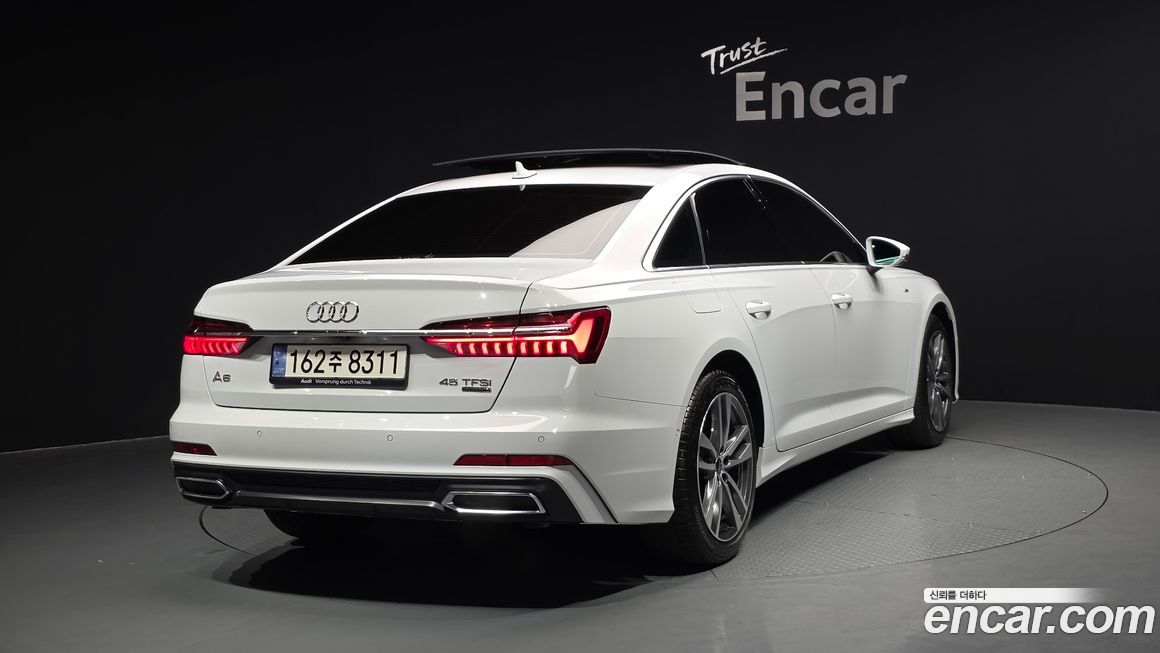 Audi A6 45 TFSI Quattro Premium, 2023