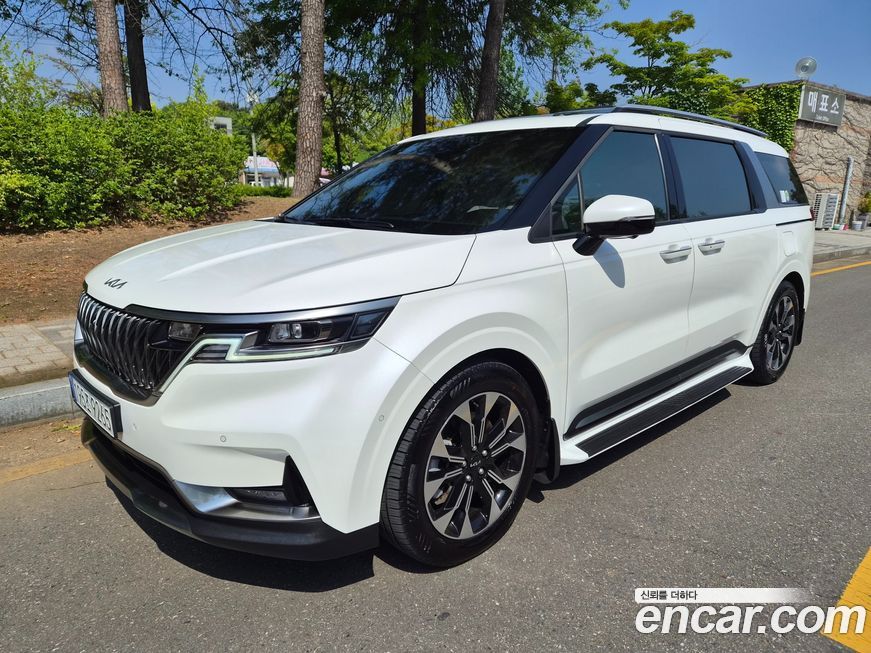 Kia Carnival 7-Seater Signature, 2023
