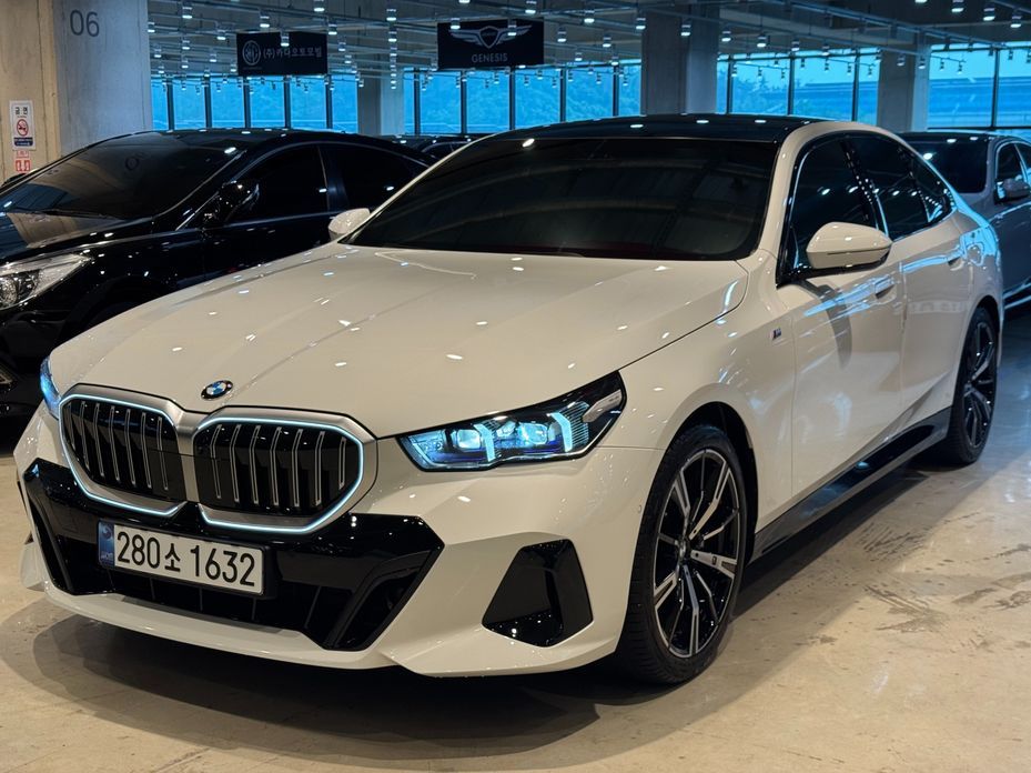 BMW 5-Series 530i xDrive M Sport, 2024